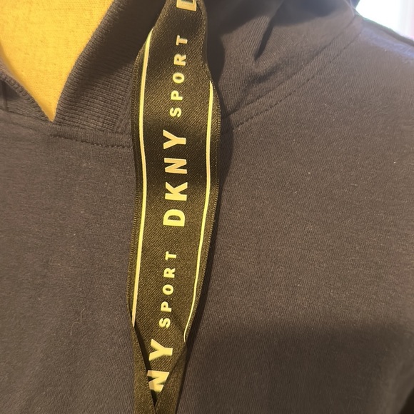 DKNY New England Patriots hoodie - Picture 2 of 8